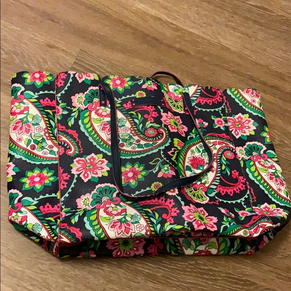 Vera bradley tote